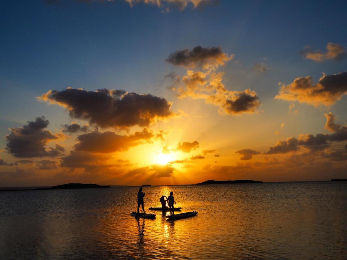 Villa Capri Miyakojima Екстериор снимка